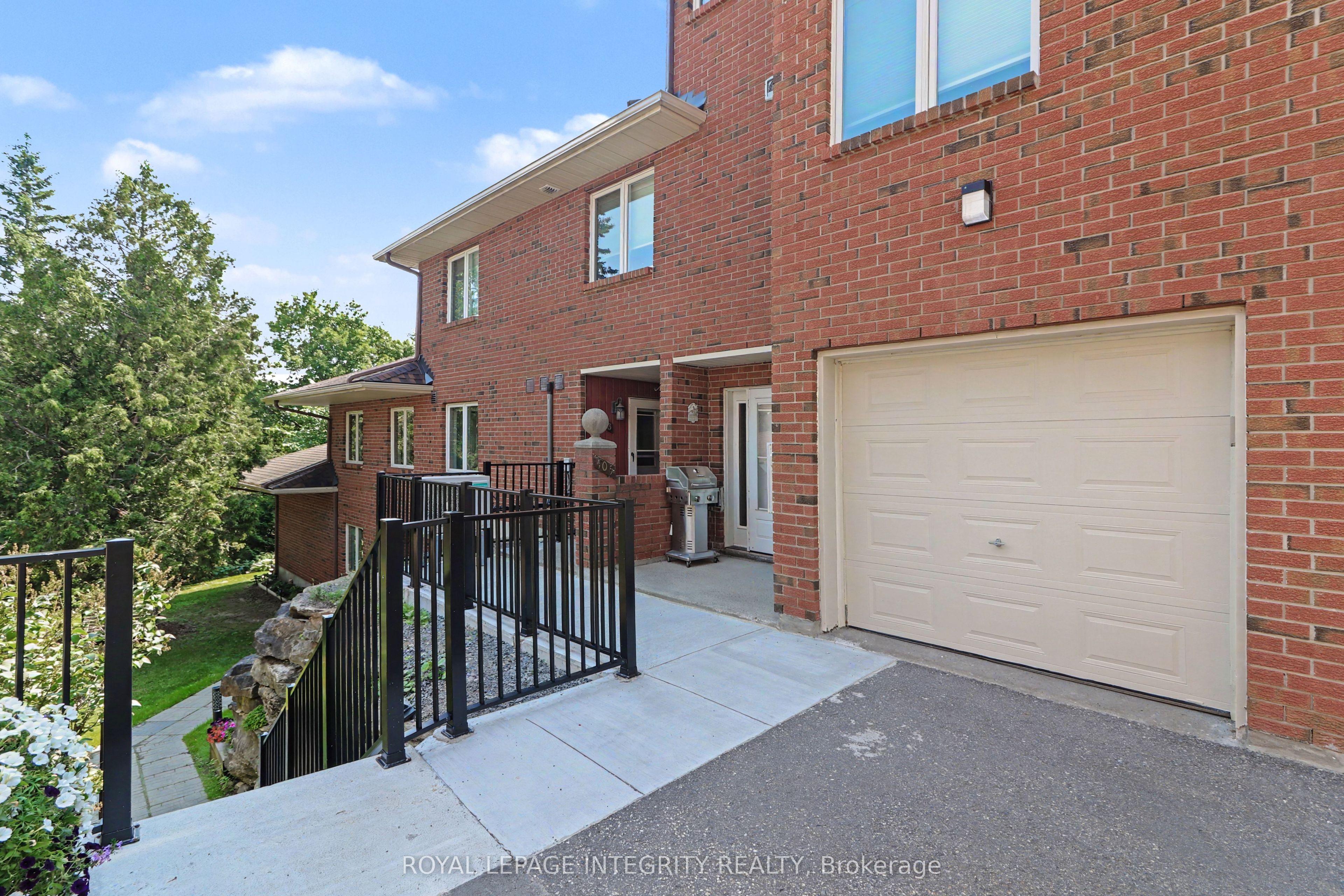 Unit 26 - 403 Stratas Circuit, Kanata 1