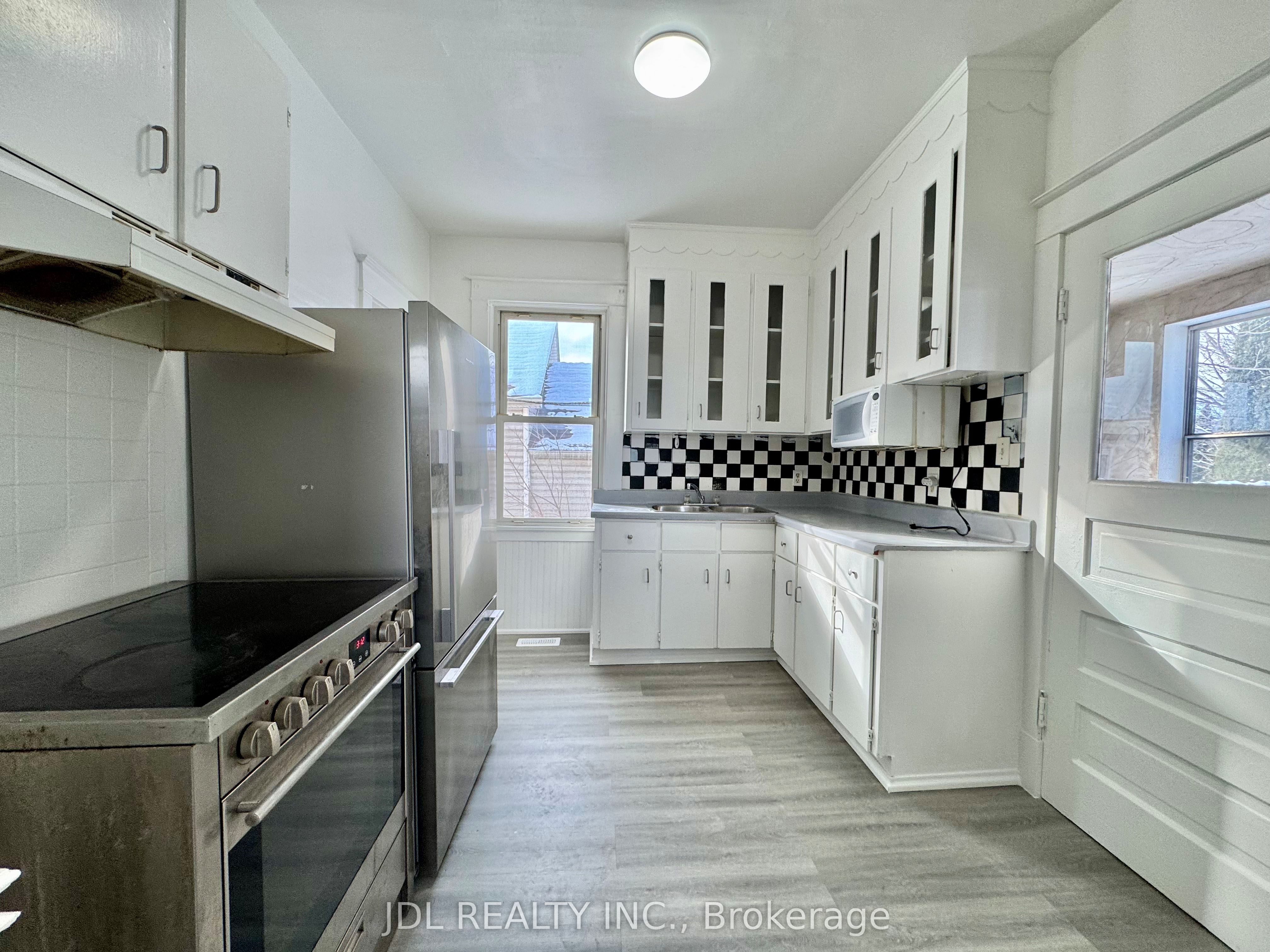 6269 Ash Street, Niagara Falls 5
