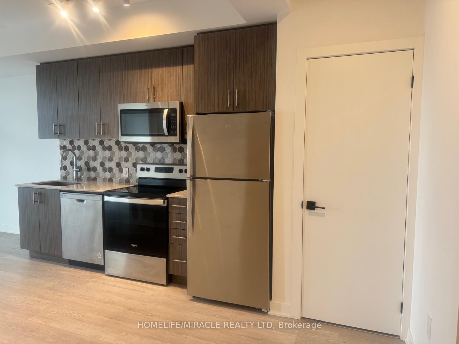 Unit 512 - 2782 Barton Street E, Hamilton 3