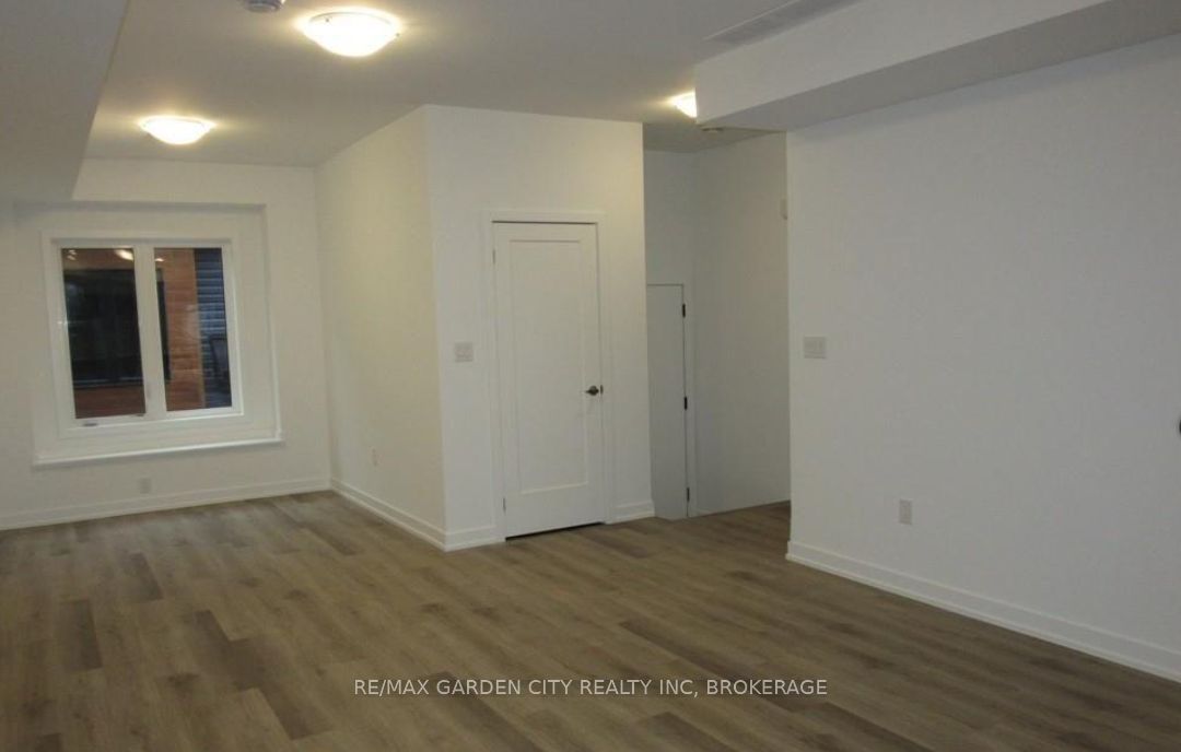 Unit 322 - 781 CLARE Avenue, Welland 4