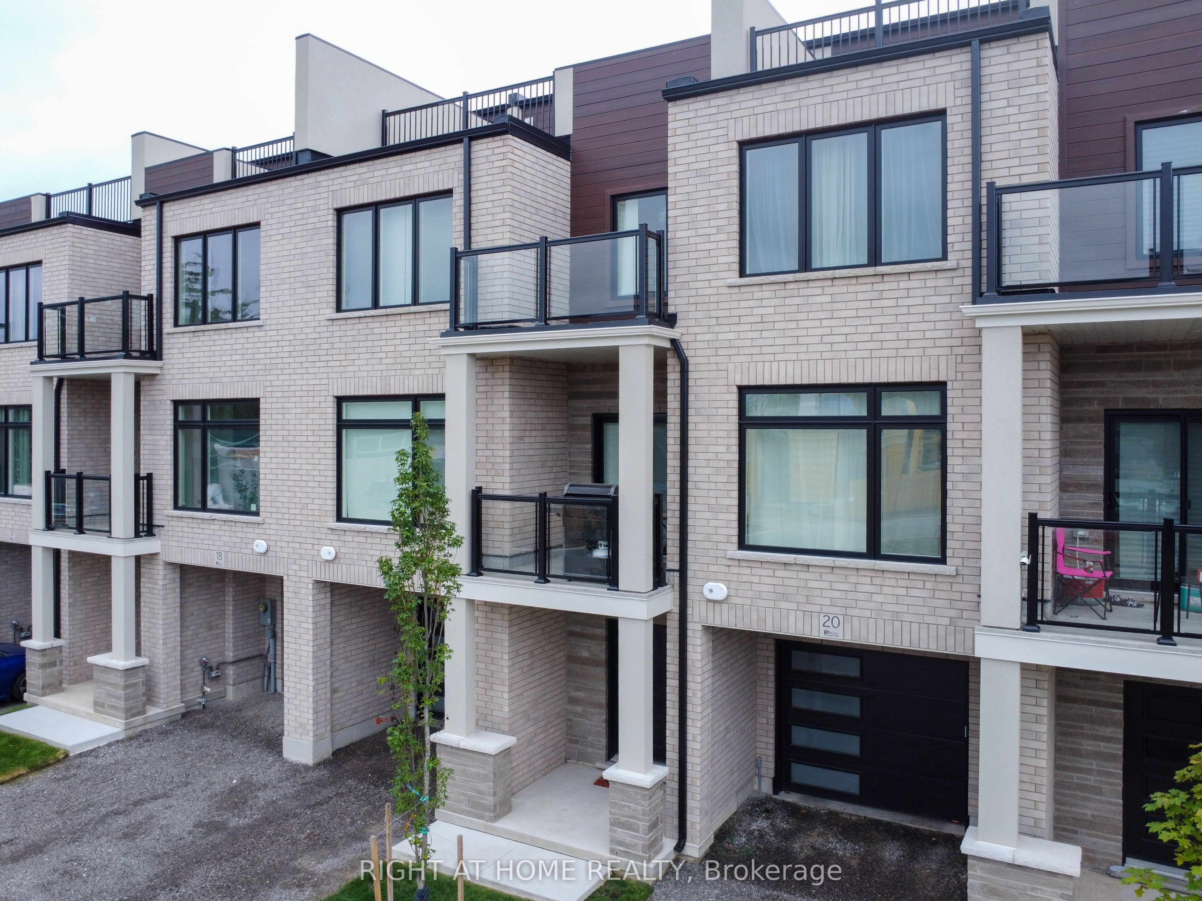 Unit 19 - 292 VINE Street, St. Catharines 2