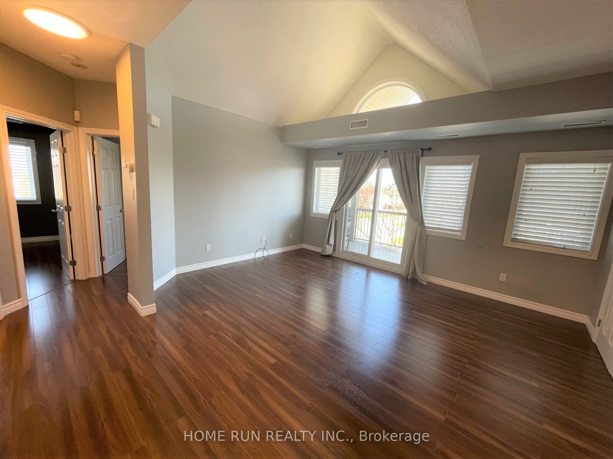 Unit F - 170 Waterbridge Drive, Nepean 4