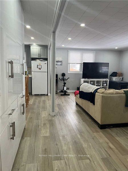 Unit Upper - 339 William Street, Shelburne 2