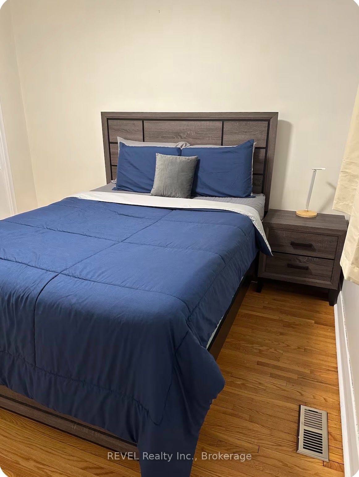 Unit Main - 6042 Stevens Street, Niagara Falls 4