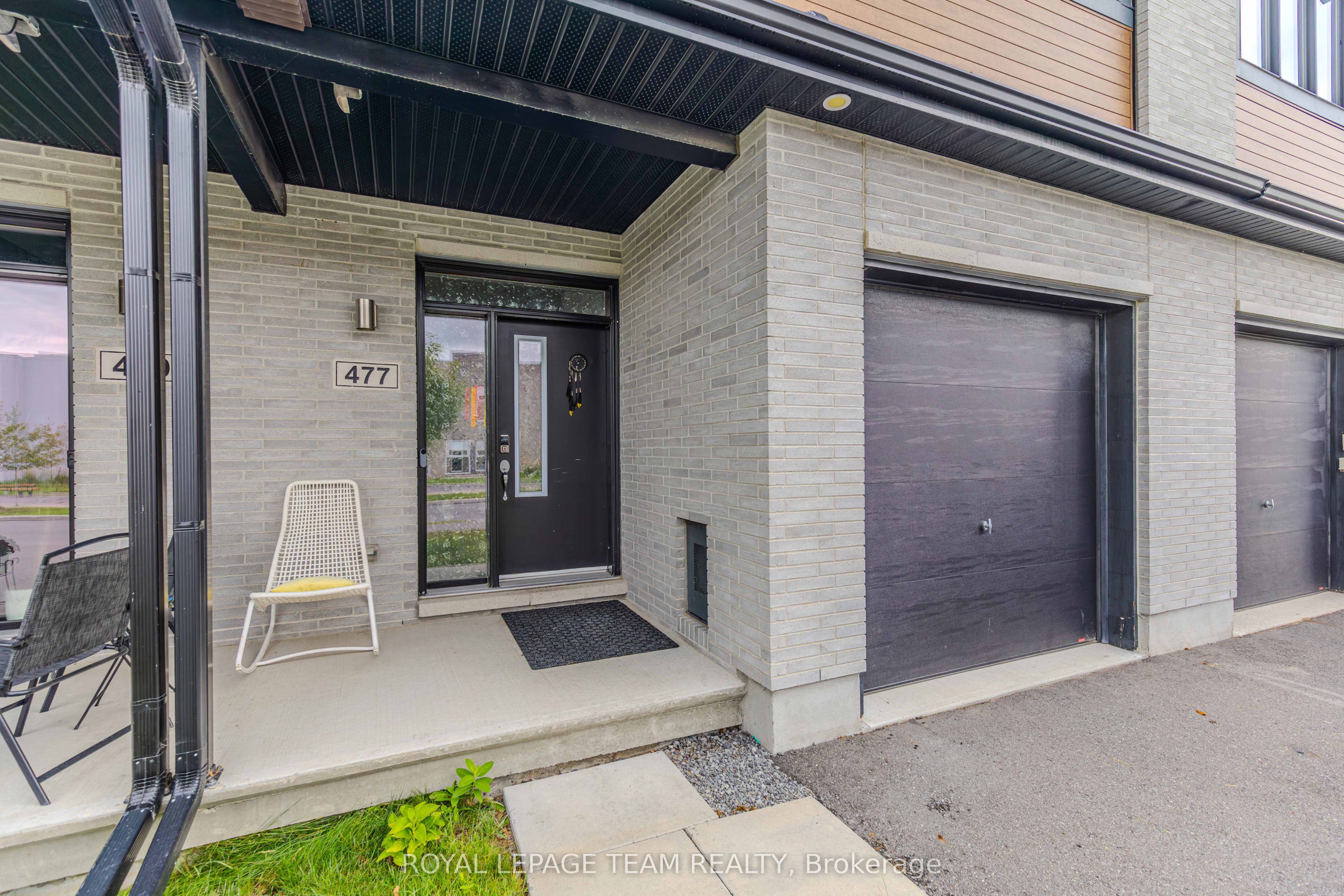 477 Cope Drive N, Kanata 4