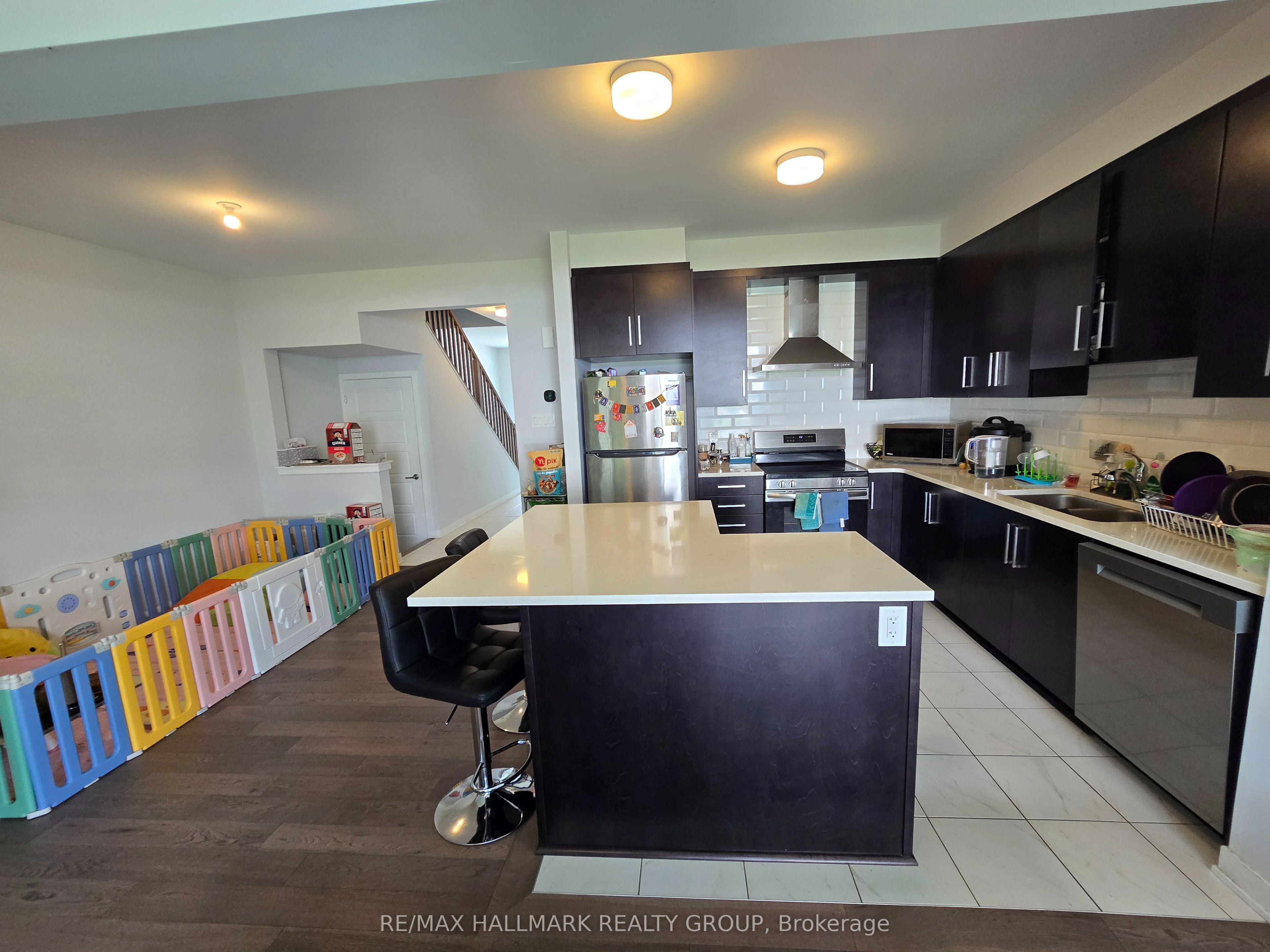 646 Fenwick Way, Nepean 5