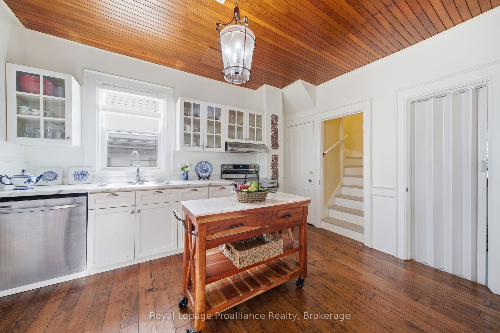 47 Paul Street, Prince Edward County 4