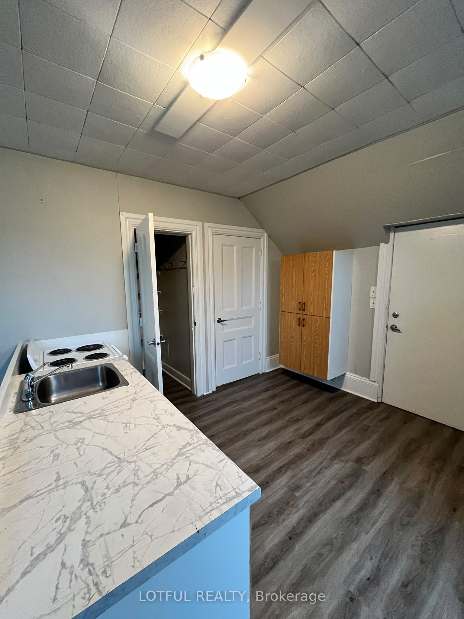 Unit 4 - 33 Lakeshore Drive, South Dundas 3