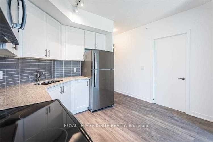Unit 417 - 550 North Service Road, Grimsby 4