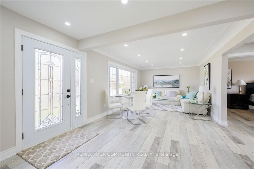 Unit Upper - 52 Elliott Avenue, Hamilton 3