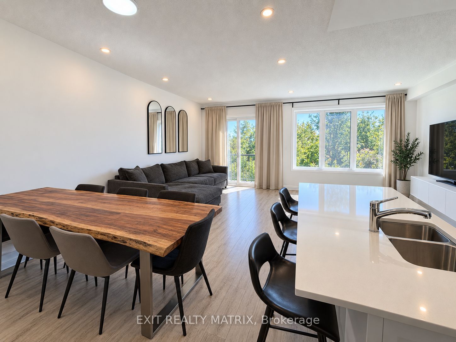 97 Rallidale Street, Orleans-Gloucester 5