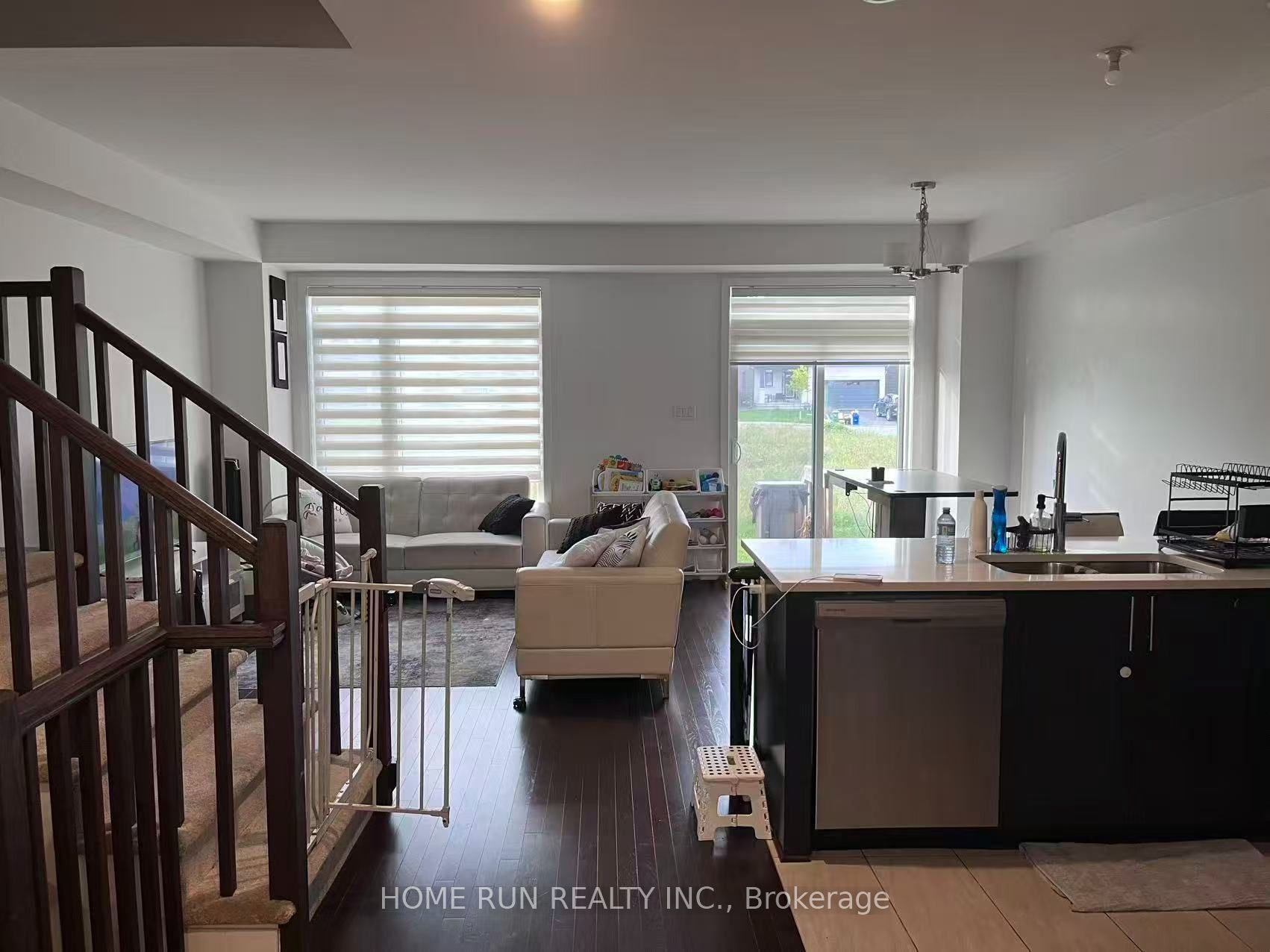 671 Rathburn Lane, Orleans-Gloucester 5