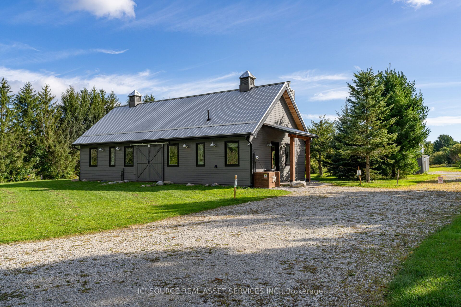 195 Centre Street S, Meaford 1