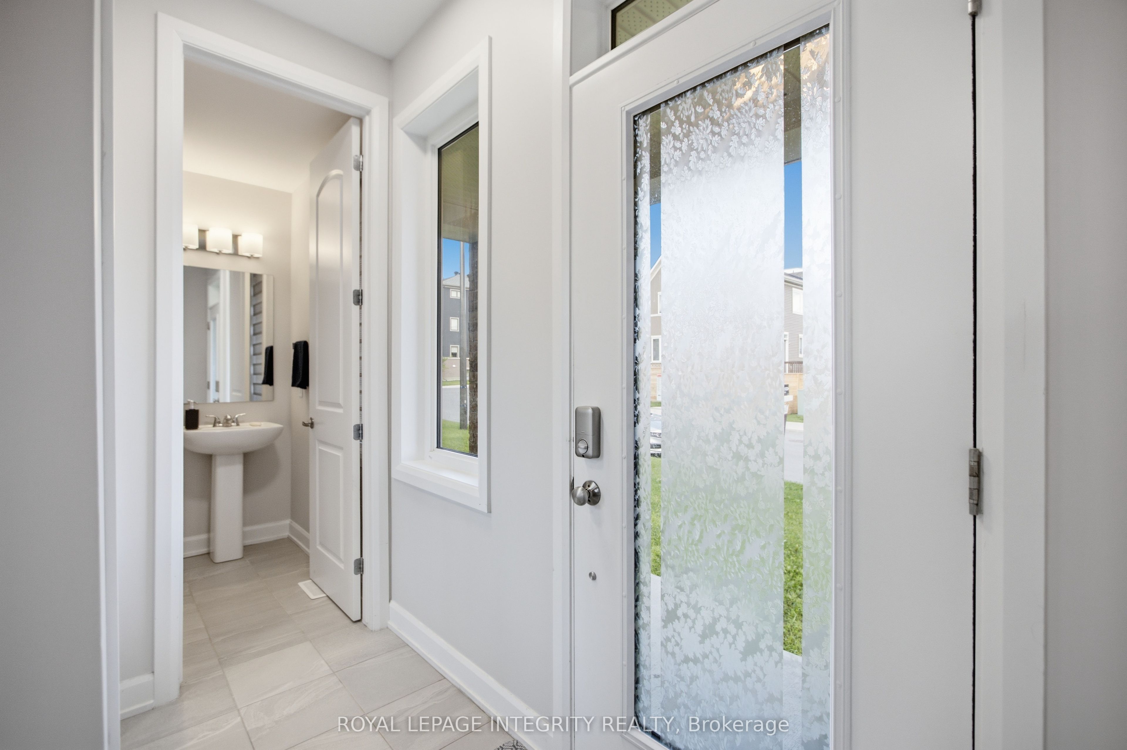 651 Chillerton Drive, Nepean 5