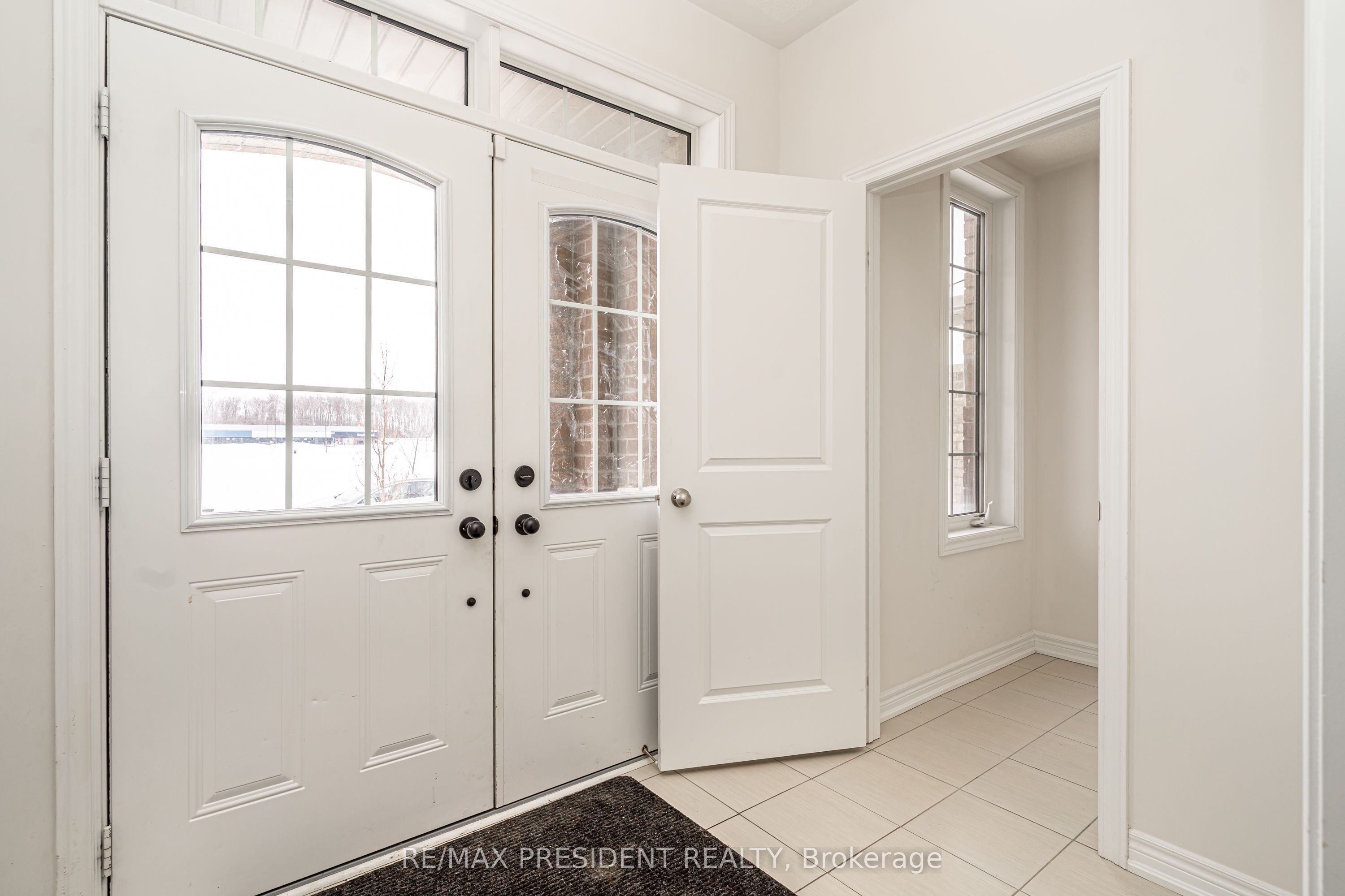 663 ANISHINAABE Drive, Shelburne 4