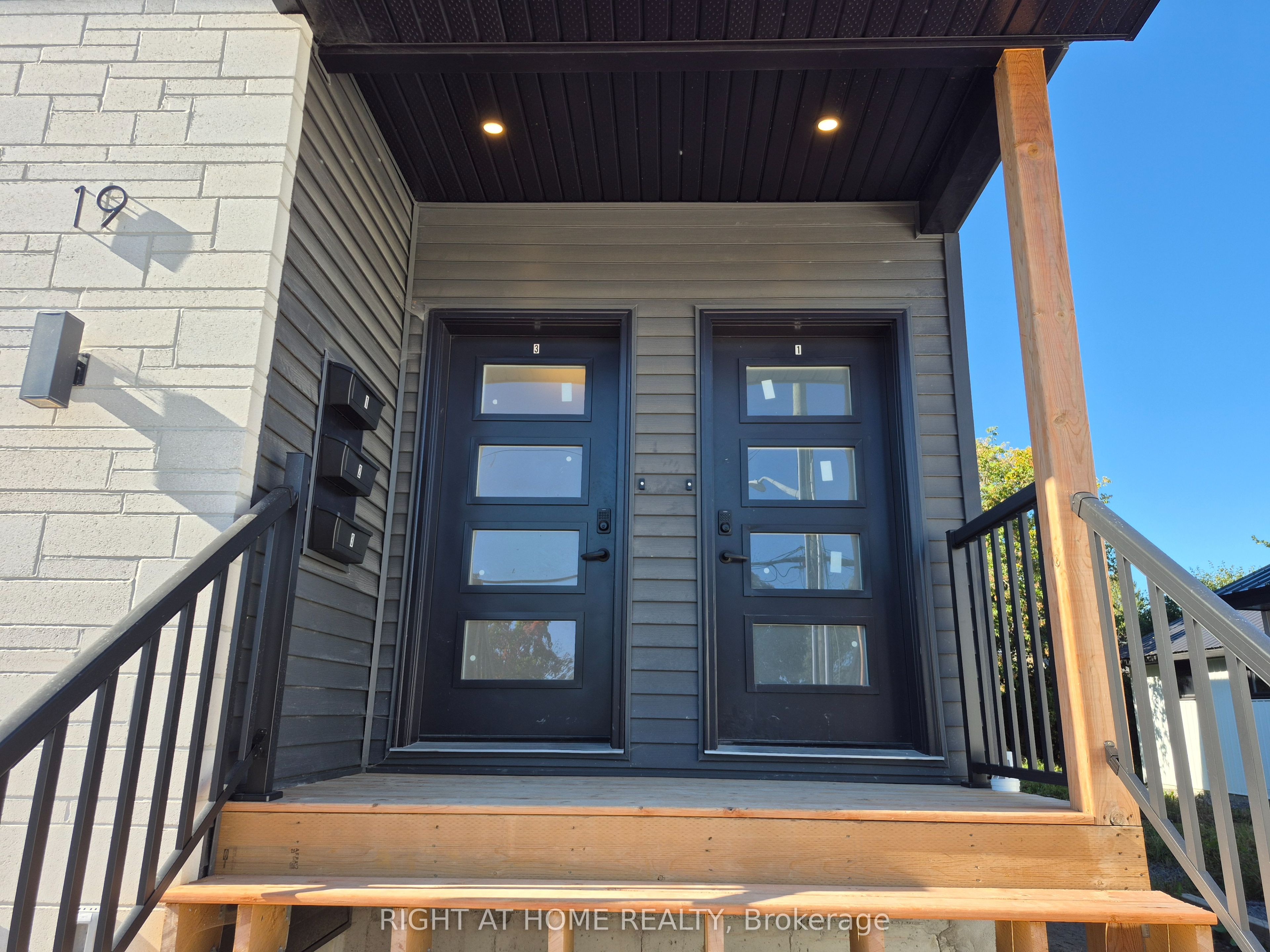 Unit Unit 3 - 19 James Street, Arnprior 3