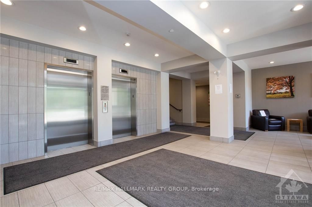 Unit 414 - 808 Bronson Avenue, Ottawa 2