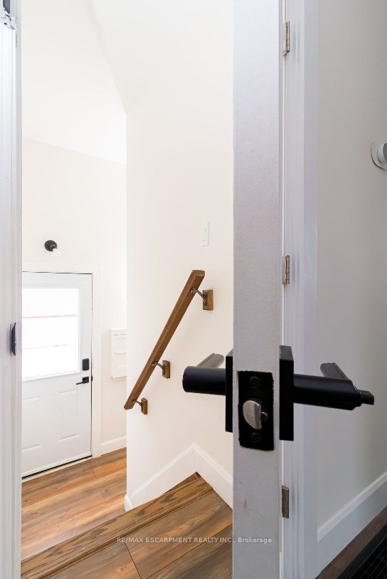 Unit Basement - 374 East 16th Street, Hamilton 3