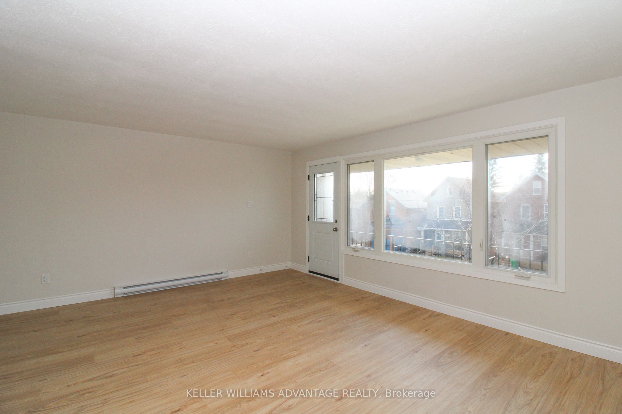 Unit Upper - 506 SHERBROOKE Street, Peterborough 3