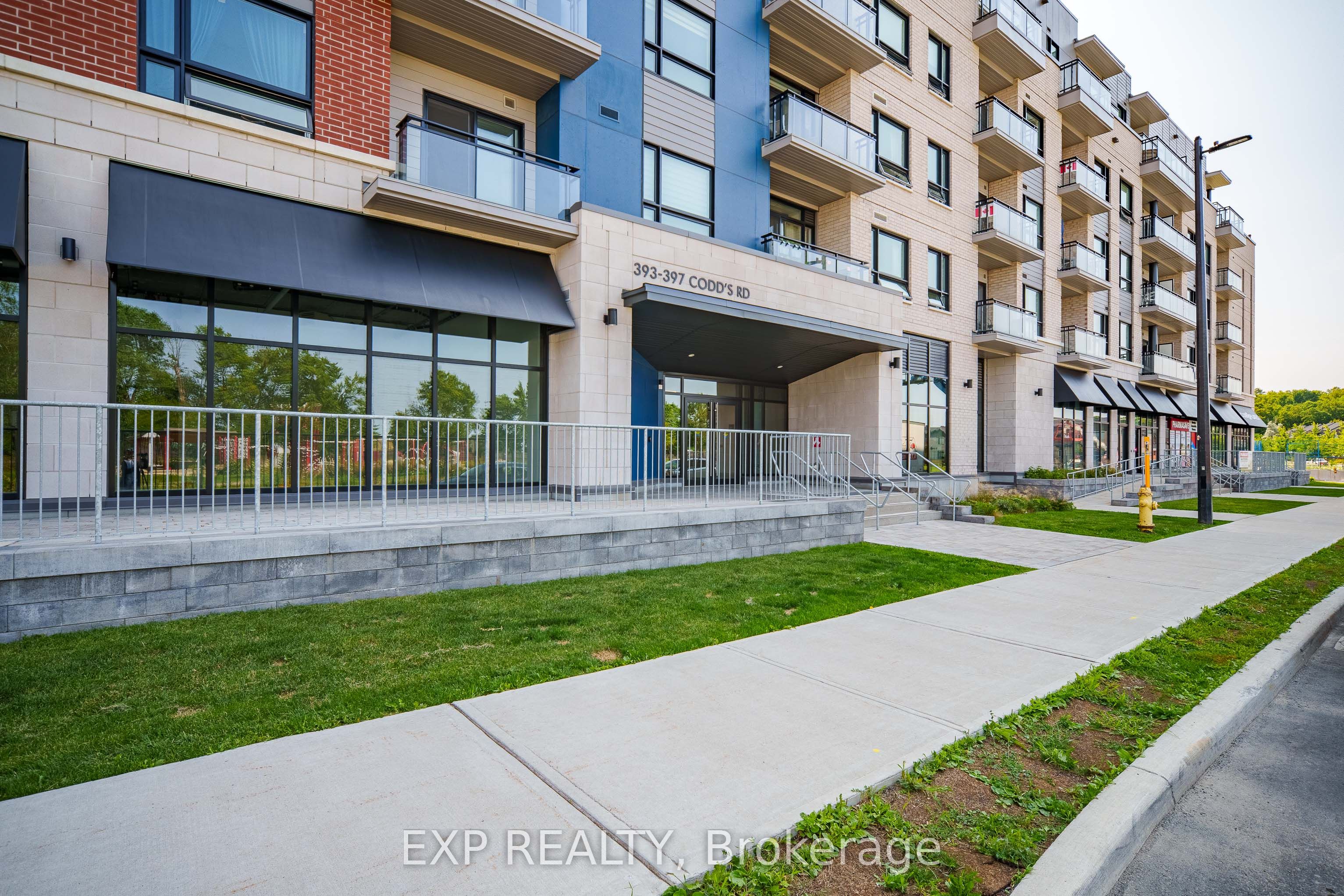 Unit 202 - 397 Codd's Road, Ottawa 2