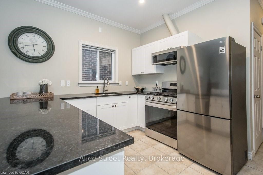 Unit Main Unit - 129 Elizabeth Street, Guelph 3