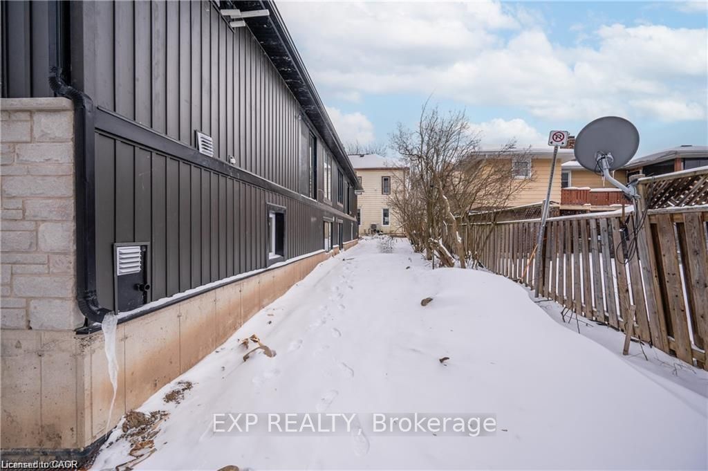 Unit B - 18 Hincks Street, Wilmot 3