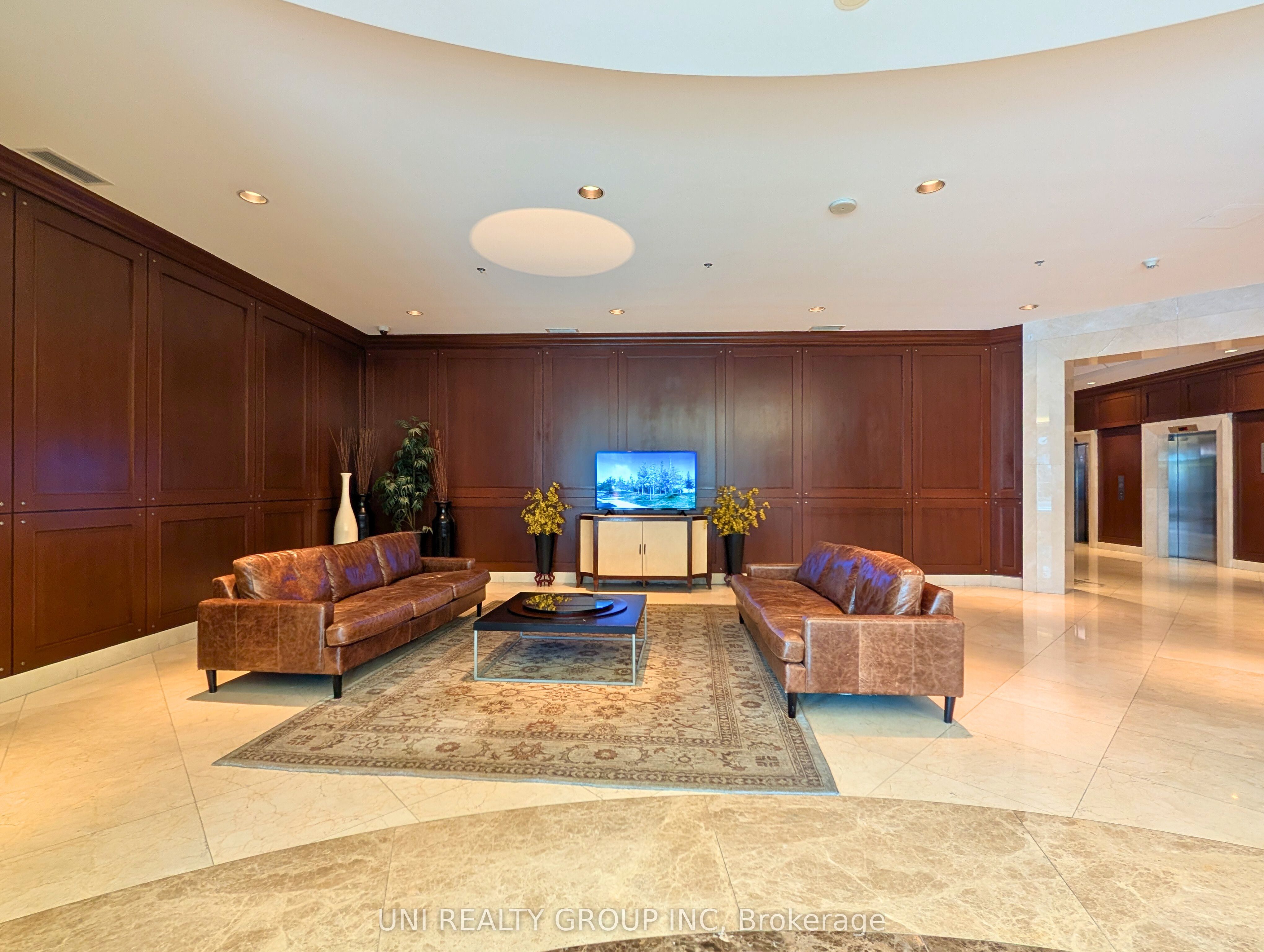 Unit 302 - 200 RIDEAU Street, Ottawa 4