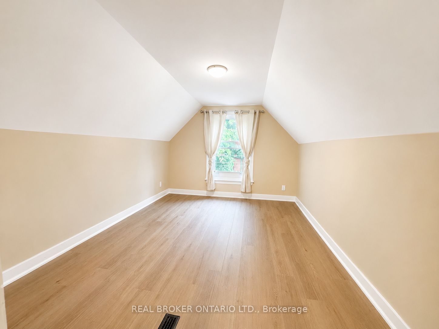 Unit 2 - 189 Stinson Street, Hamilton 5