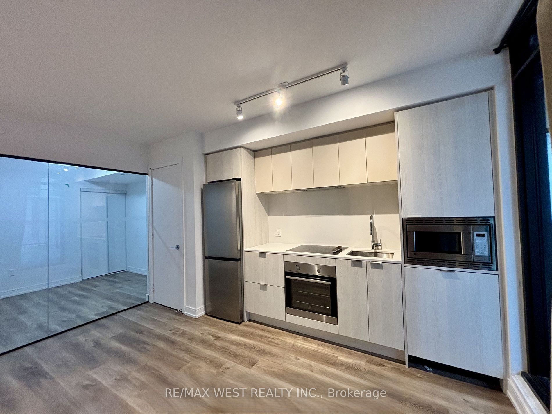 Unit 325 - 1 Jarvis Street, Hamilton 5