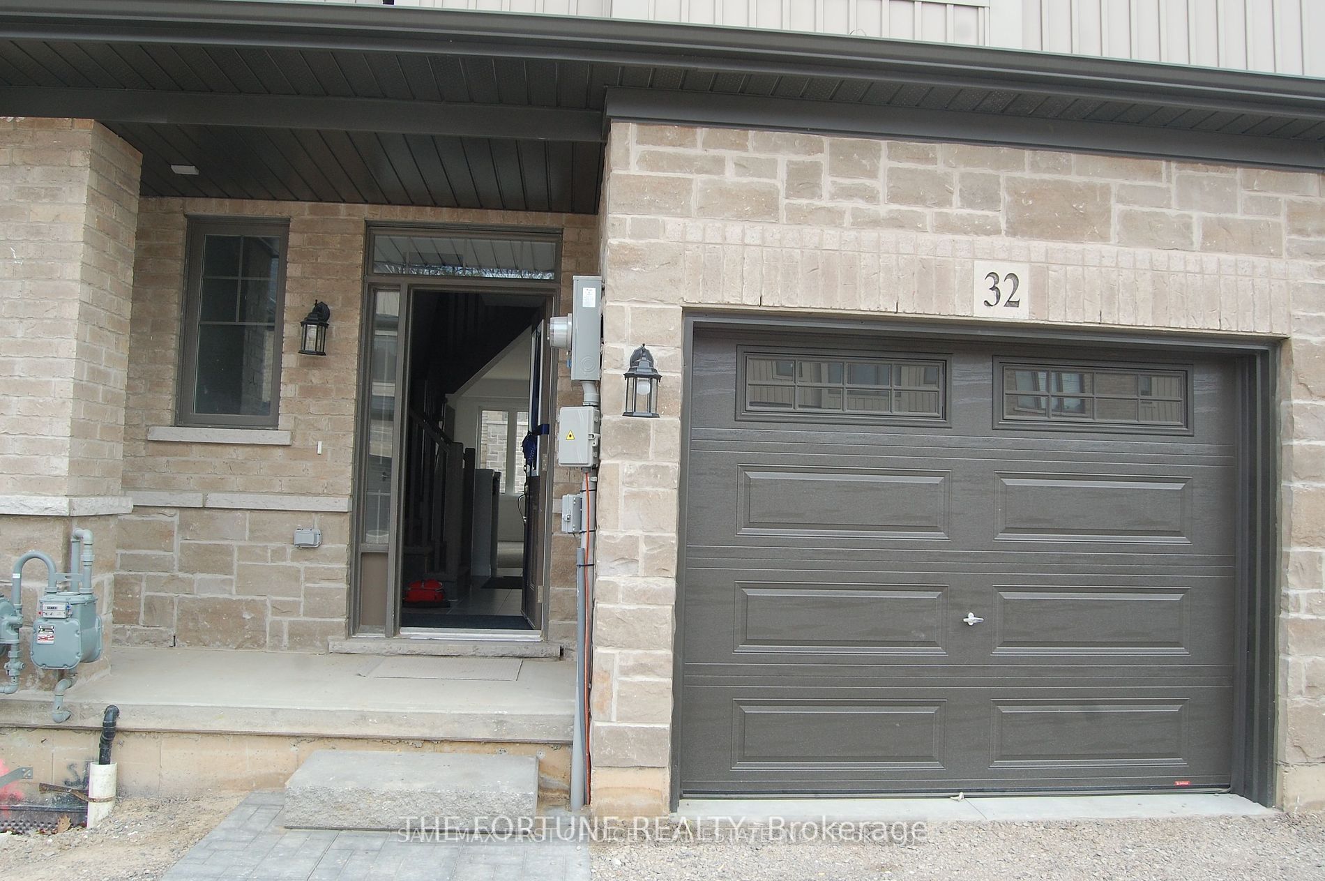 Unit 32 - 1 Tom Brown Drive, Brant 5