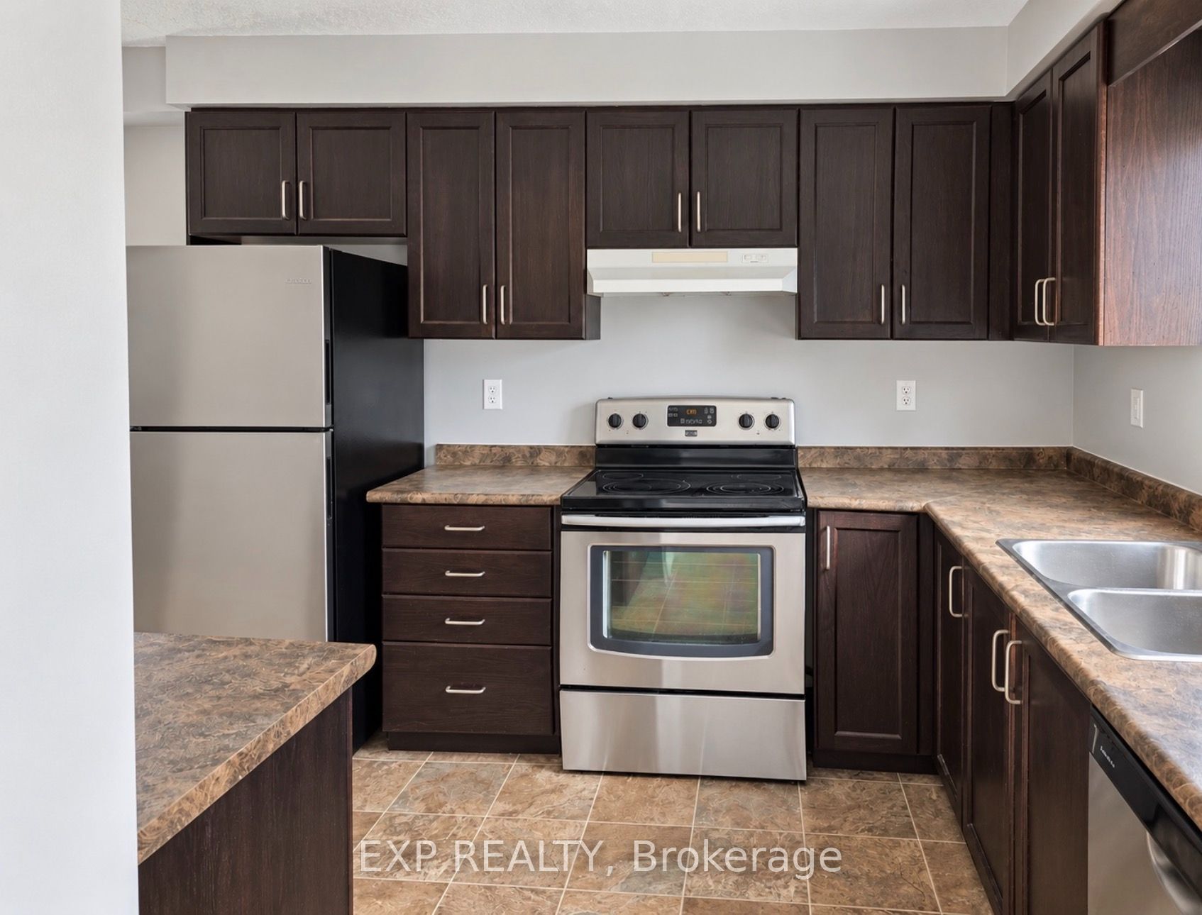 Unit B5 - 6 Upper Mercer Street E, Kitchener 3