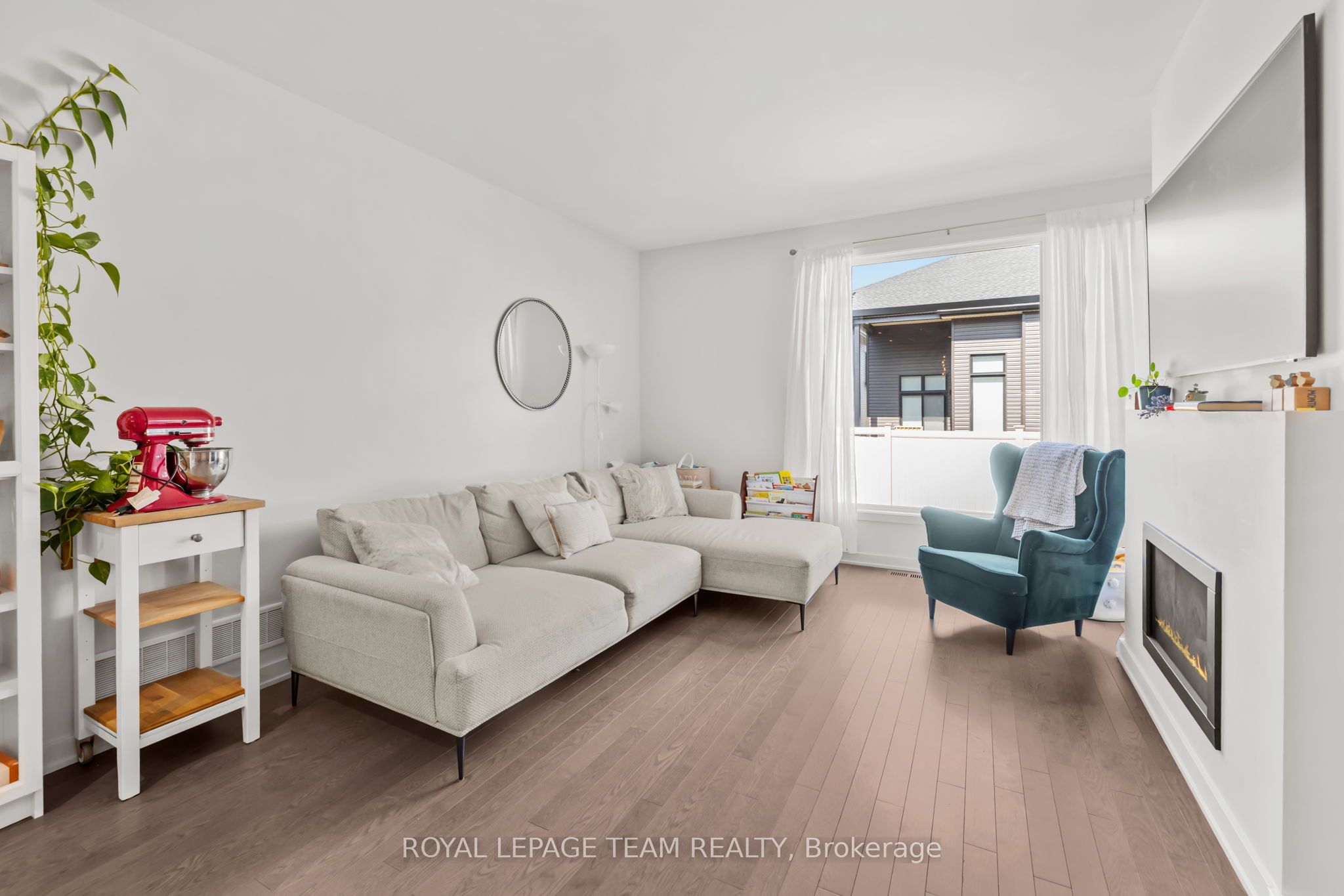 978 Acoustic Way, Orleans-Gloucester 5