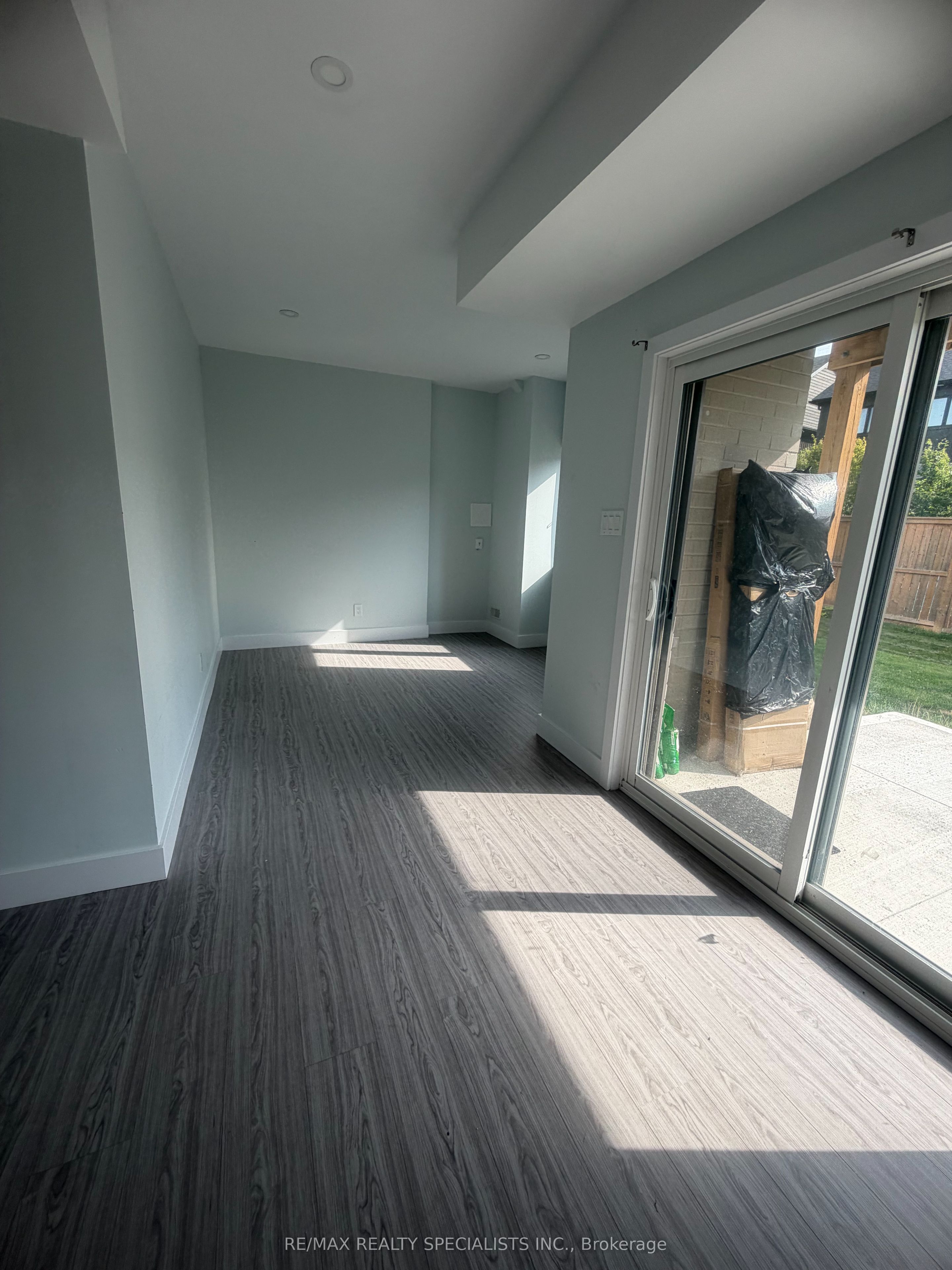 Unit LOWER - 45 Ferris Circle, Guelph 1