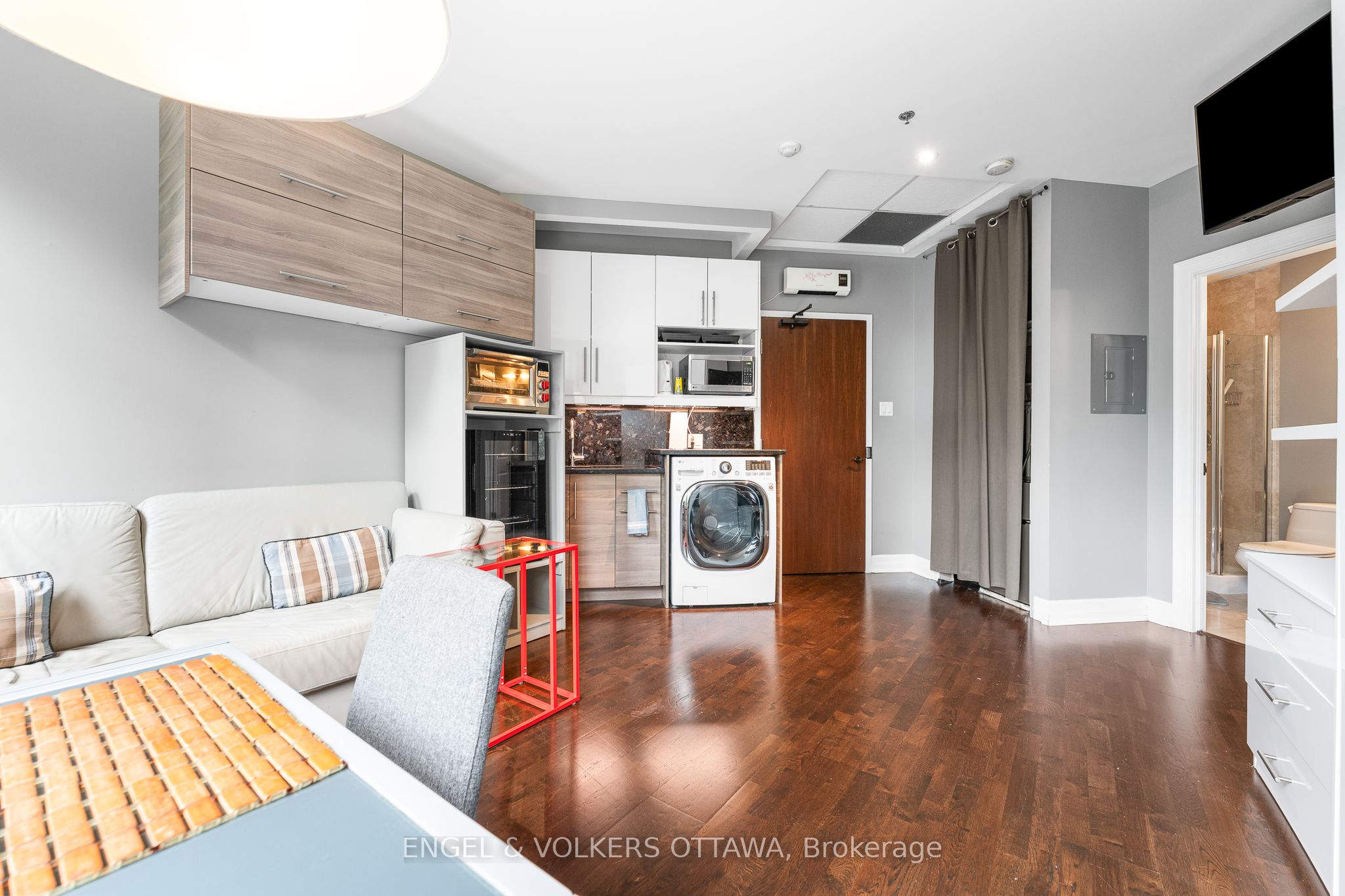 Unit 102 - 320 Mcleod Street, Ottawa 5