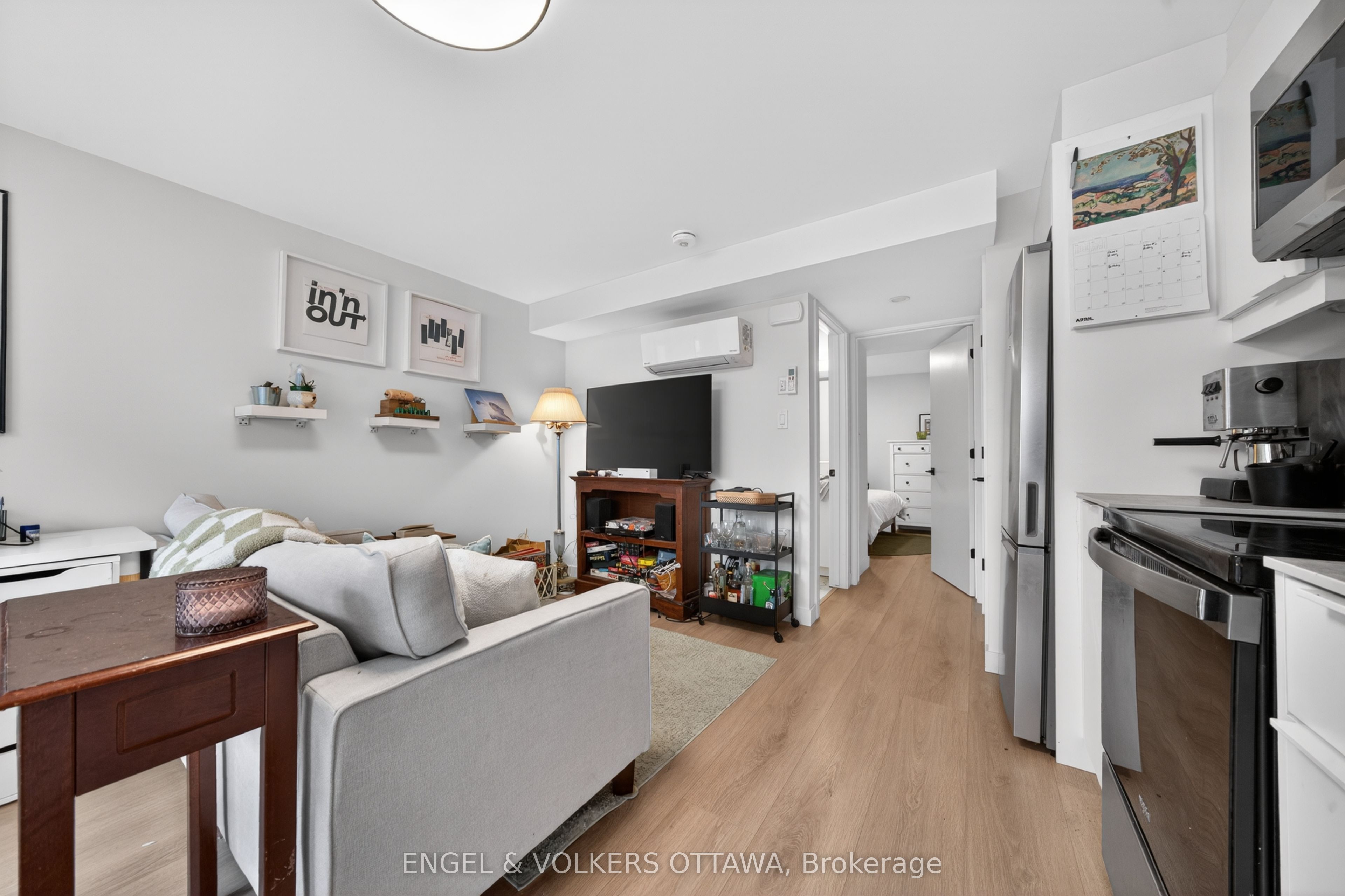 Unit D - 51 Fairmont Avenue, Ottawa 4