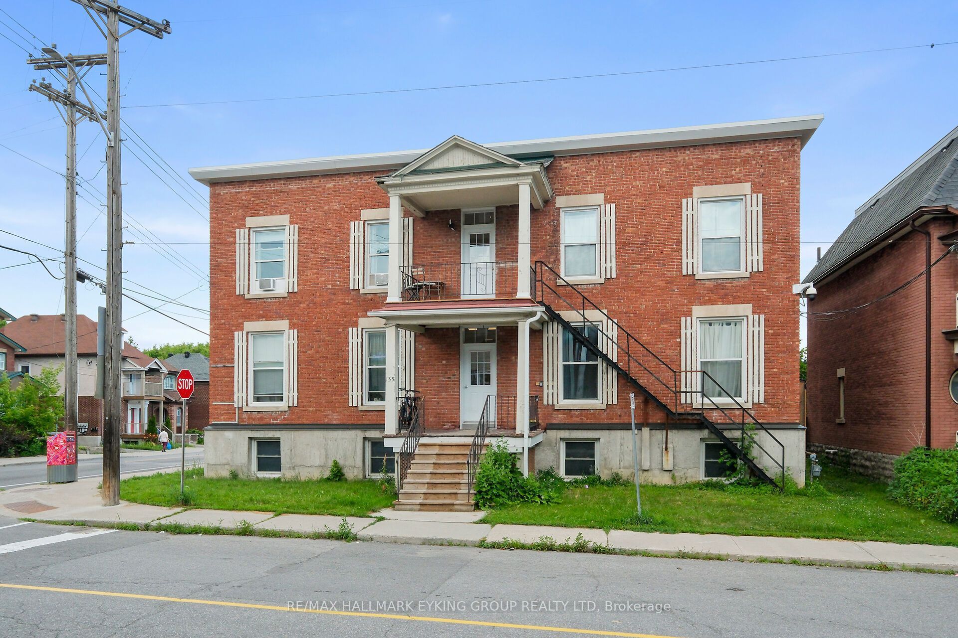 Unit 3 - 135 Concord Street S, Ottawa 2