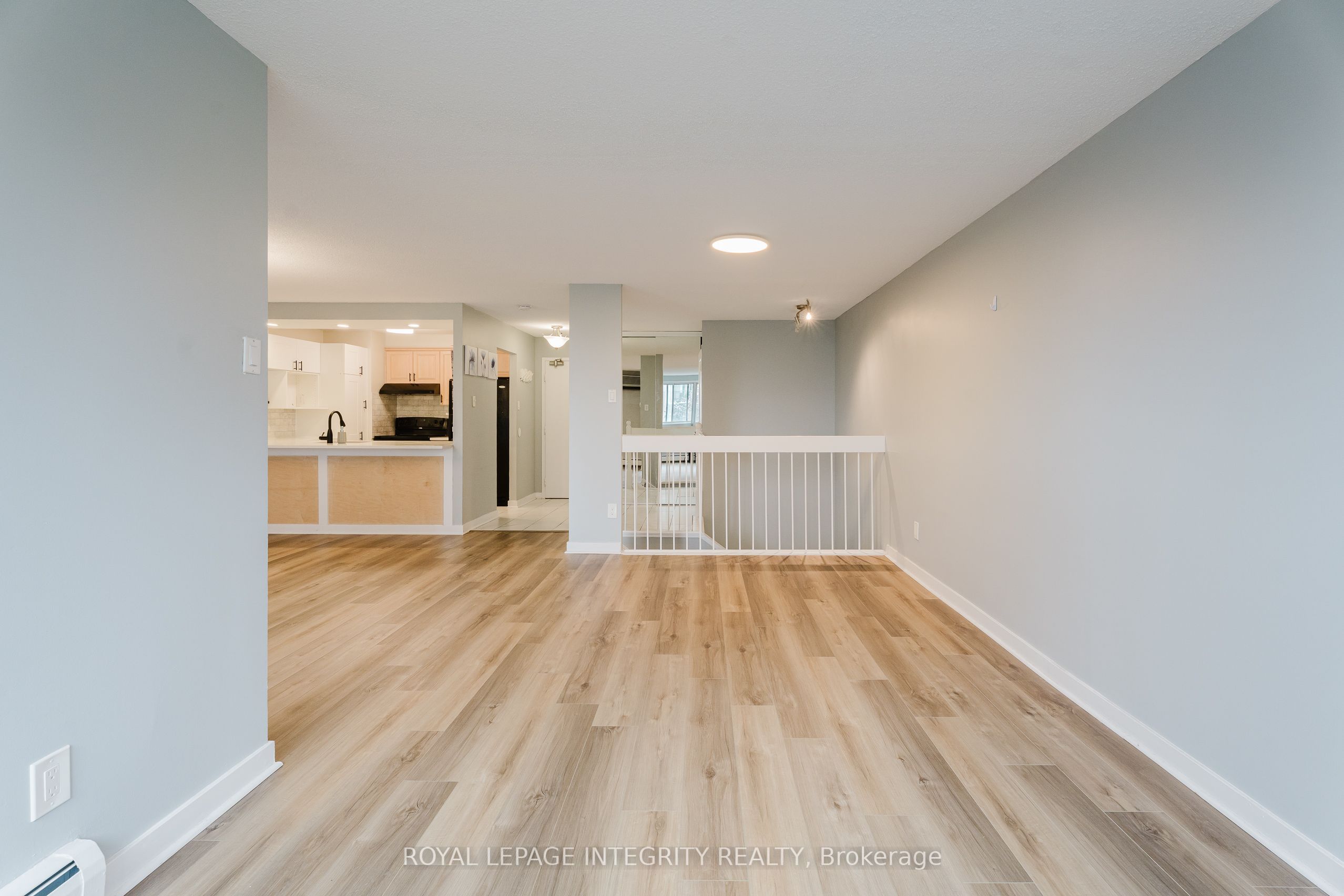 Unit 212 - 2650 Southvale Crescent, Ottawa 4
