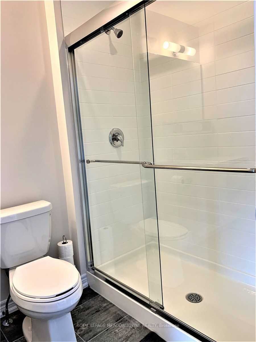 Unit 132 (Upper) - 1890 Rymal Road E, Glanbrook 5