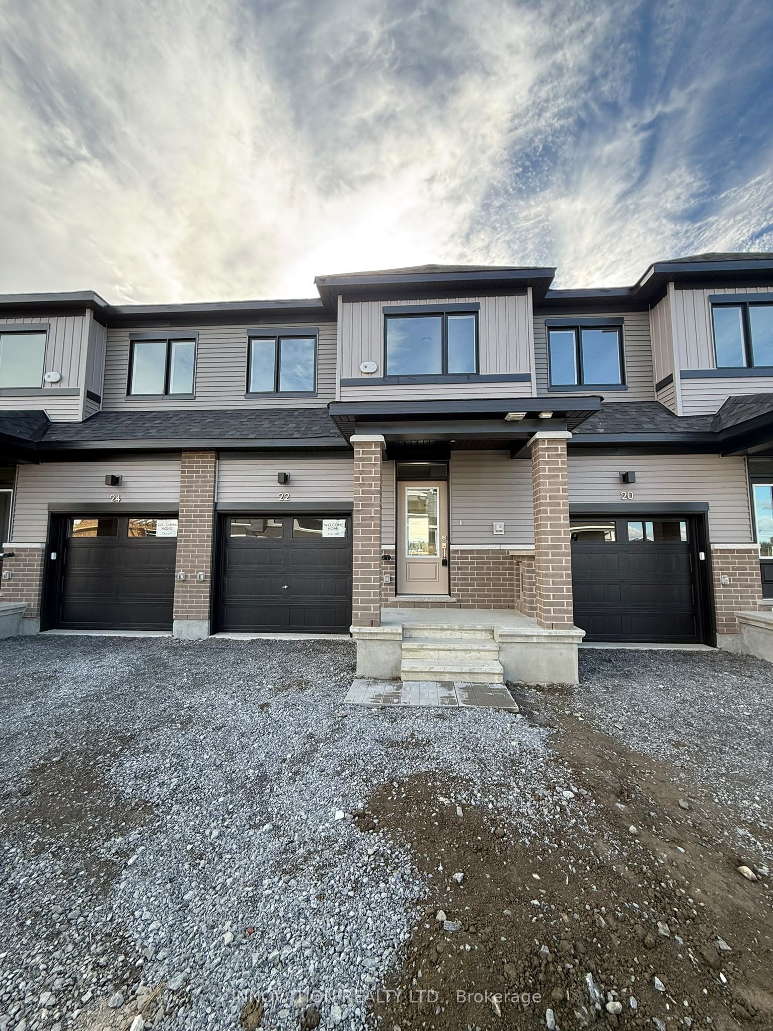 22 Sintaluta Walk, Stittsville-Goulbourn 2